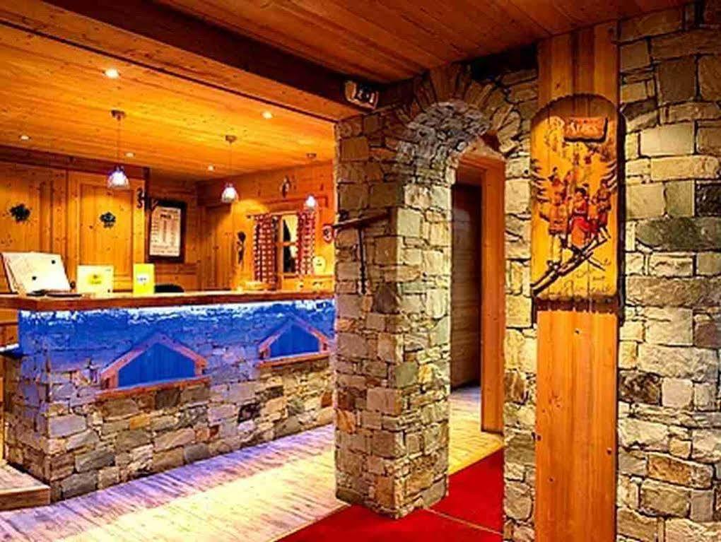 Hotel Le Gentiana Tignes Bagian luar foto